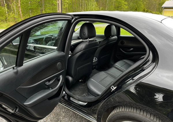 Mercedes-Benz Klasa E cena 83900 przebieg: 239709, rok produkcji 2016 z Krasnobród małe 781